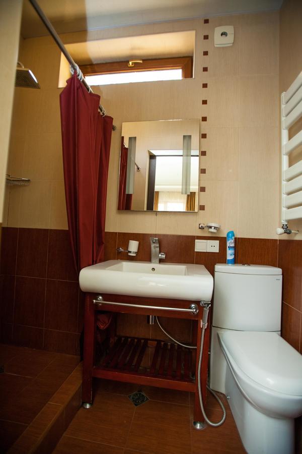 Hotel 4You Tbilisi Bagian luar foto