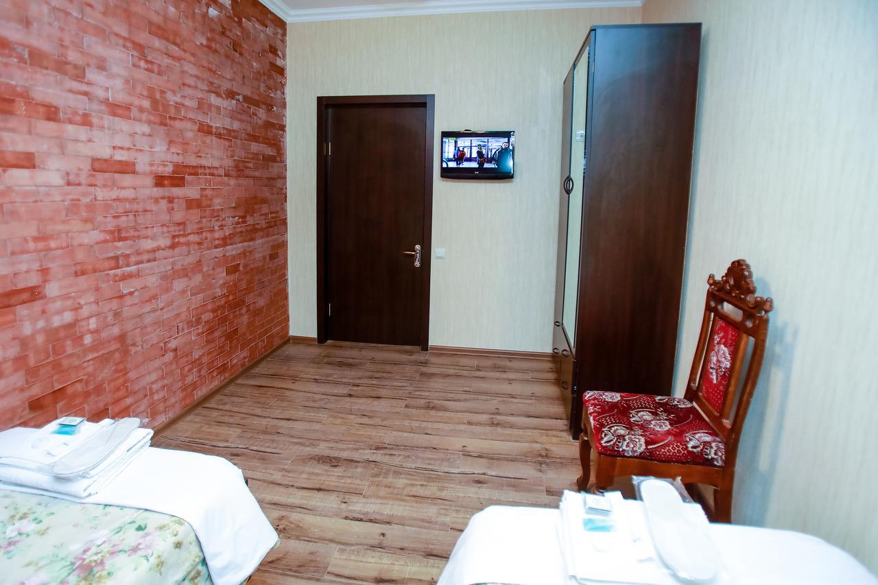 Hotel 4You Tbilisi Bagian luar foto