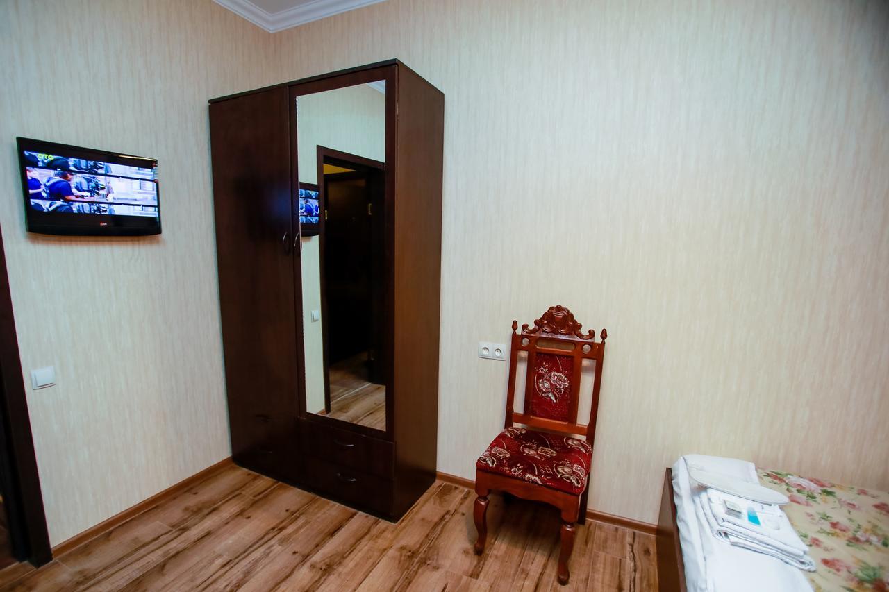 Hotel 4You Tbilisi Bagian luar foto